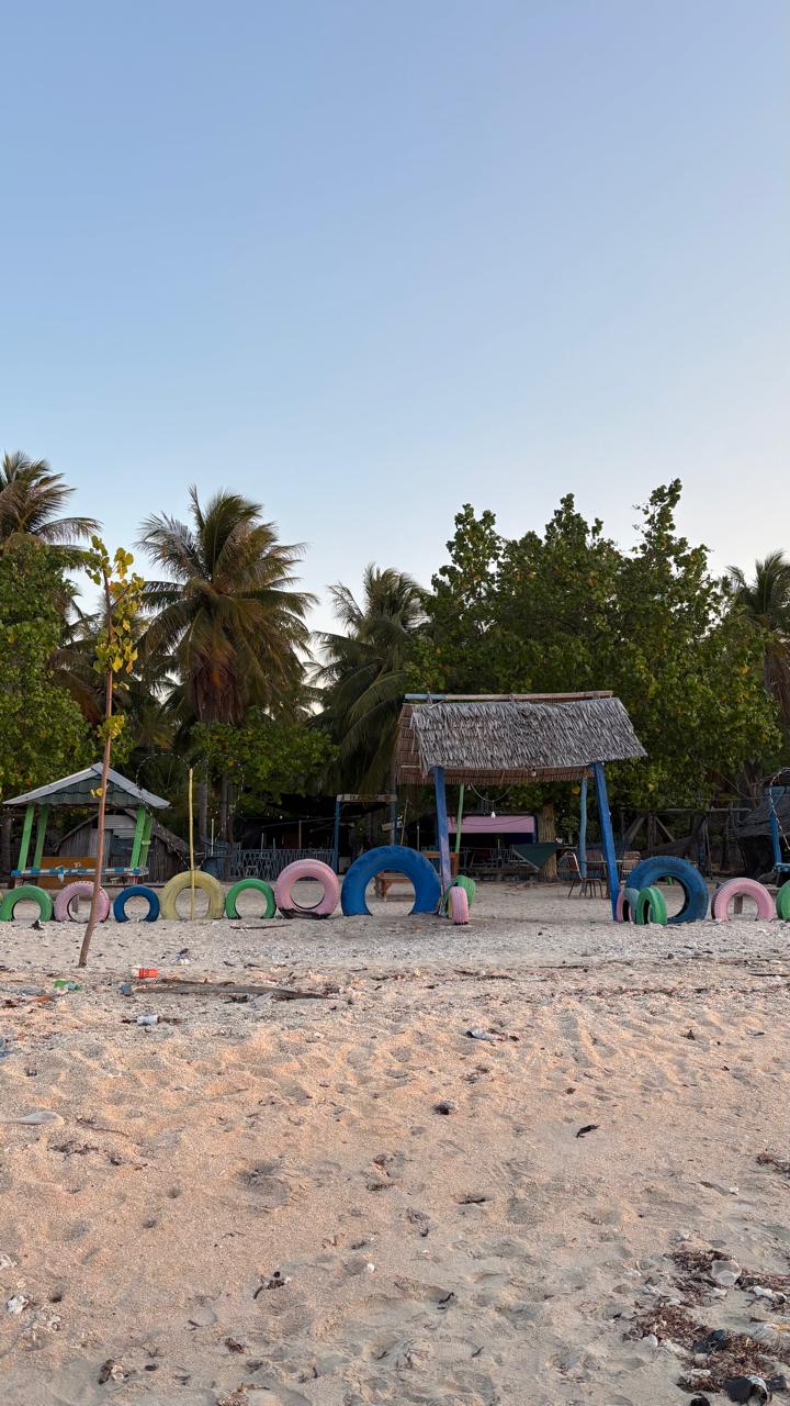 Pantai Pelangi